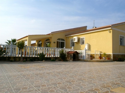 Catral&nbsp;property:&nbsp;Villa&nbsp;in&nbsp;Alicante&nbsp;for&nbsp;sale&nbsp;133792