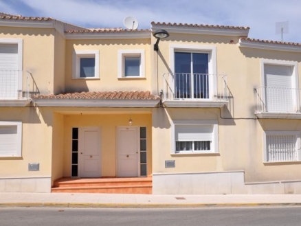 Sagra&nbsp;property:&nbsp;Alicante&nbsp;Townhome&nbsp;134384