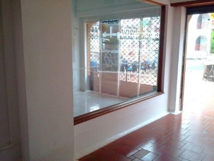 Commercial&nbsp;with&nbsp;bedroom&nbsp;in&nbsp;town,&nbsp;Spain&nbsp;135057