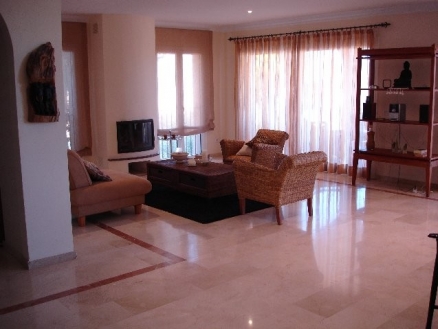 Villa&nbsp;with&nbsp;3&nbsp;bedroom&nbsp;in&nbsp;town&nbsp;135604