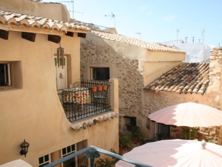 Alicante&nbsp;property&nbsp;|&nbsp;6&nbsp;bedroom&nbsp;Townhome&nbsp;135773