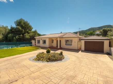 Alhaurin&nbsp;De&nbsp;La&nbsp;Torre&nbsp;property:&nbsp;Villa&nbsp;for&nbsp;sale&nbsp;in&nbsp;Alhaurin&nbsp;De&nbsp;La&nbsp;Torre,&nbsp;Spain&nbsp;136309