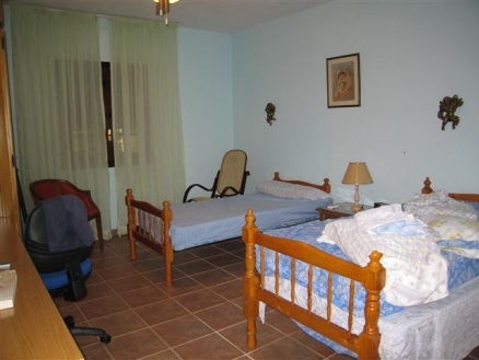 Villa&nbsp;for&nbsp;sale&nbsp;in&nbsp;town,&nbsp;Malaga&nbsp;137097