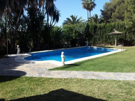 Manilva&nbsp;property:&nbsp;Villa&nbsp;with&nbsp;4&nbsp;bedroom&nbsp;in&nbsp;Manilva,&nbsp;Spain&nbsp;137591