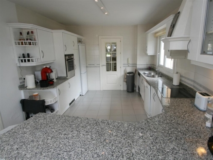 Villa&nbsp;with&nbsp;5&nbsp;bedroom&nbsp;in&nbsp;town&nbsp;139285