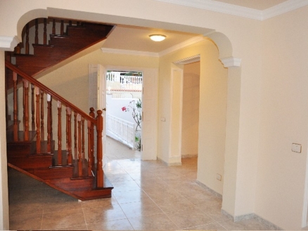 Villa&nbsp;with&nbsp;4&nbsp;bedroom&nbsp;in&nbsp;town,&nbsp;Spain&nbsp;139454