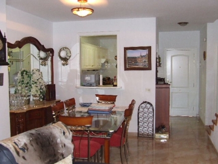 Townhome&nbsp;with&nbsp;3&nbsp;bedroom&nbsp;in&nbsp;town,&nbsp;Spain&nbsp;139805