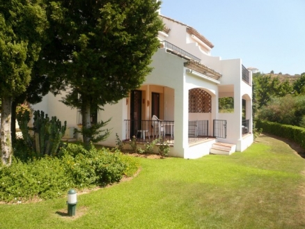 town&nbsp;Apartment&nbsp;140196