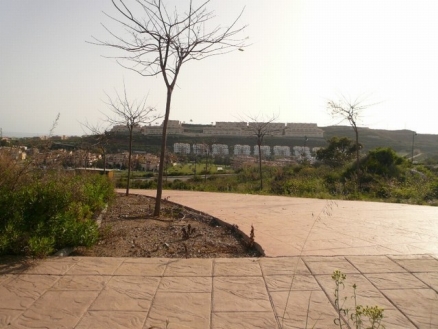 La&nbsp;Cala&nbsp;De&nbsp;Mijas&nbsp;property:&nbsp;Land&nbsp;with&nbsp;bedroom&nbsp;in&nbsp;La&nbsp;Cala&nbsp;De&nbsp;Mijas&nbsp;140225