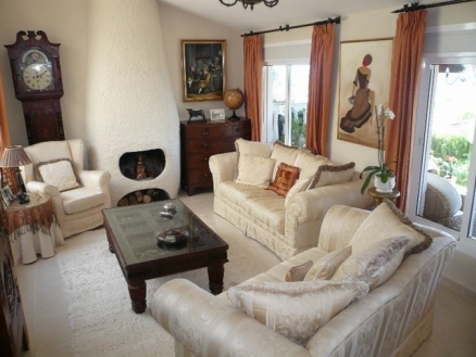 Villa&nbsp;with&nbsp;4&nbsp;bedroom&nbsp;in&nbsp;town&nbsp;140232