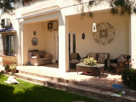 Villa&nbsp;with&nbsp;4&nbsp;bedroom&nbsp;in&nbsp;town&nbsp;140233