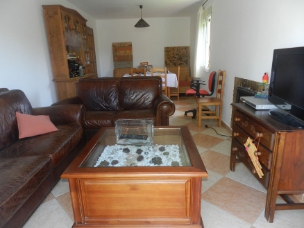 Villa&nbsp;with&nbsp;2&nbsp;bedroom&nbsp;in&nbsp;town&nbsp;140302