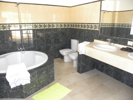 Villa&nbsp;with&nbsp;3&nbsp;bedroom&nbsp;in&nbsp;town,&nbsp;Spain&nbsp;141748