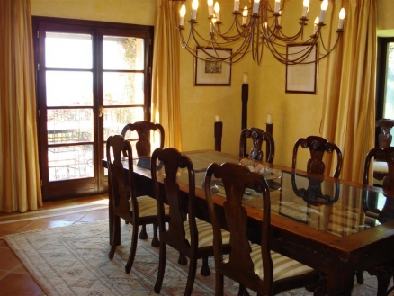 Benahavis&nbsp;property:&nbsp;Malaga&nbsp;Villa&nbsp;142570