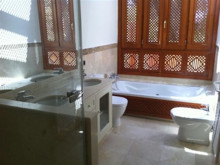 Townhome&nbsp;with&nbsp;3&nbsp;bedroom&nbsp;in&nbsp;town,&nbsp;Spain&nbsp;142619