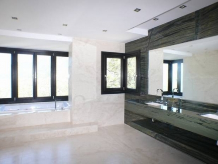 Villa&nbsp;for&nbsp;sale&nbsp;in&nbsp;town,&nbsp;Malaga&nbsp;145633