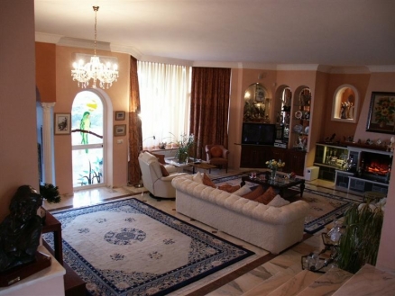 Malaga&nbsp;property&nbsp;|&nbsp;6&nbsp;bedroom&nbsp;Villa&nbsp;147000