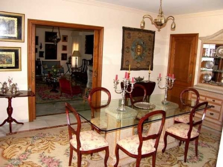 Villa&nbsp;with&nbsp;4&nbsp;bedroom&nbsp;in&nbsp;town&nbsp;147196