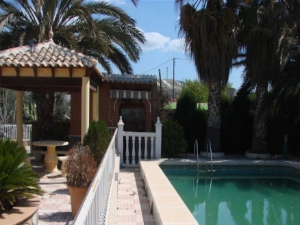 Villa with 3 bedroom in town 147561