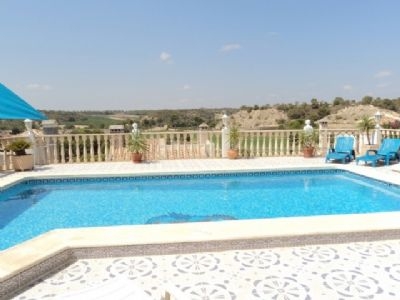 Villa&nbsp;for&nbsp;sale&nbsp;in&nbsp;town,&nbsp;Spain&nbsp;150598