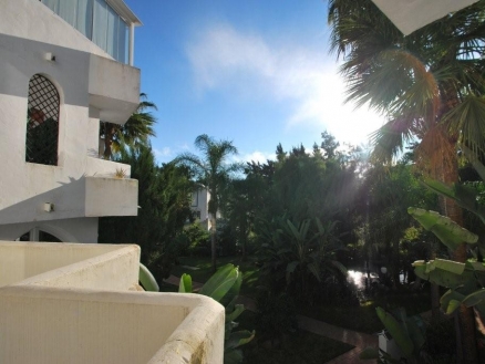 Las Chapas De Marbella property: Apartment for sale in Las Chapas De Marbella 151391