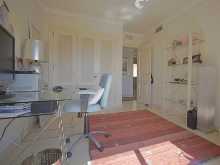 Nueva Andalucia property: Penthouse for sale in Nueva Andalucia, Malaga 151394