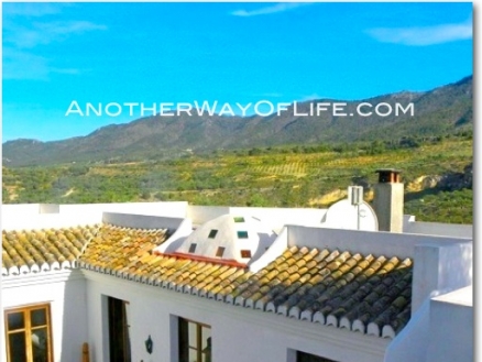 Albunuelas property: Granada property | 4 bedroom Farmhouse 151438