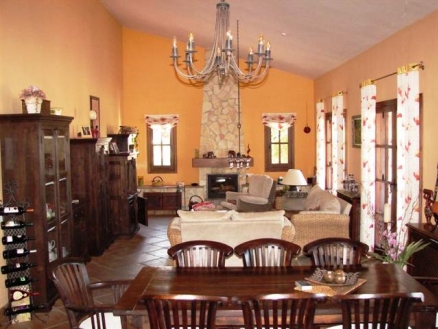 Villa with 4 bedroom in town, Spain 151453