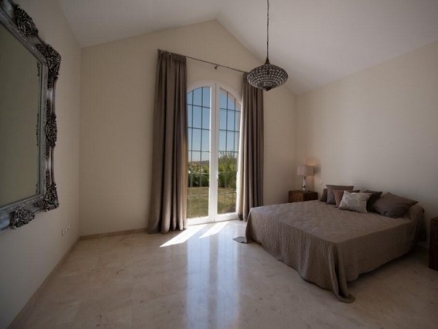 Benahavis&nbsp;property:&nbsp;Malaga&nbsp;Villa&nbsp;152198