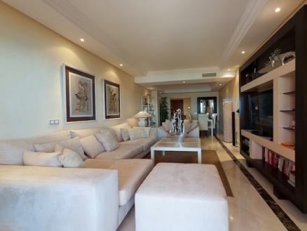 Estepona property: Apartment with 3 bedroom in Estepona, Spain 152261