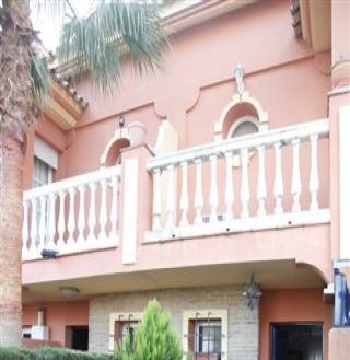 Townhome&nbsp;with&nbsp;4&nbsp;bedroom&nbsp;in&nbsp;town&nbsp;152962