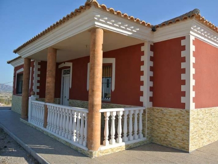 Villa for sale in town 154612