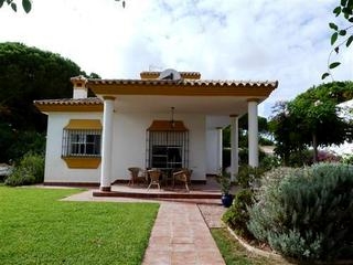 Chiclana De La Frontera property: Villa with 4 bedroom in Chiclana De La Frontera 154644