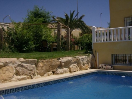 Villa&nbsp;for&nbsp;sale&nbsp;in&nbsp;town,&nbsp;Spain&nbsp;154965