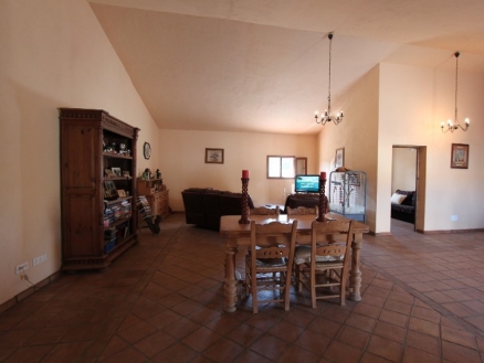 Villa&nbsp;for&nbsp;sale&nbsp;in&nbsp;town,&nbsp;Cadiz&nbsp;155013