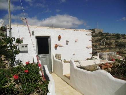 Villa&nbsp;for&nbsp;sale&nbsp;in&nbsp;town,&nbsp;Spain&nbsp;155487