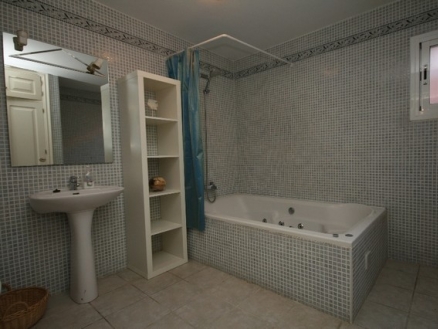 Villa&nbsp;for&nbsp;sale&nbsp;in&nbsp;town,&nbsp;Malaga&nbsp;156399