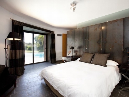 Sotogrande&nbsp;property:&nbsp;Villa&nbsp;with&nbsp;6&nbsp;bedroom&nbsp;in&nbsp;Sotogrande,&nbsp;Spain&nbsp;156479