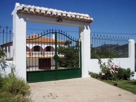Villa&nbsp;for&nbsp;sale&nbsp;in&nbsp;town,&nbsp;Spain&nbsp;156741