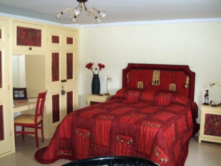 Villa&nbsp;in&nbsp;Cordoba&nbsp;for&nbsp;sale&nbsp;156741