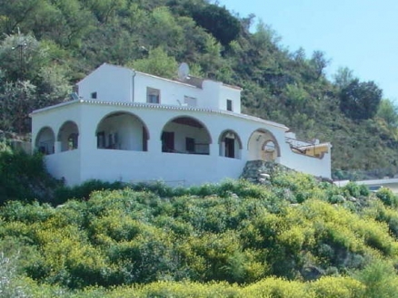 Villa&nbsp;for&nbsp;sale&nbsp;in&nbsp;town&nbsp;156761