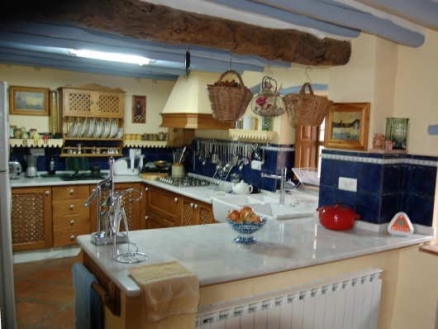 Villa&nbsp;with&nbsp;4&nbsp;bedroom&nbsp;in&nbsp;town&nbsp;156761