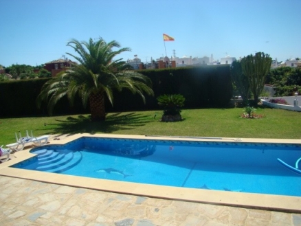 Estepona property: Villa for sale in Estepona, Spain 157212