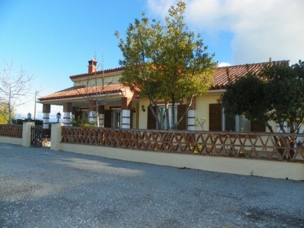 Ojen property: Villa for sale in Ojen 157288