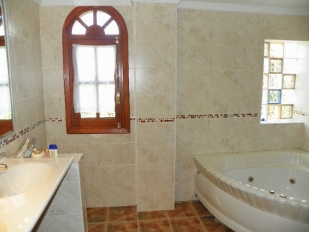 El Paraiso property: Malaga property | 2 bedroom Apartment 157323