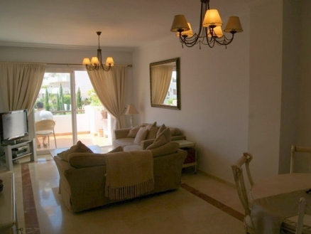Estepona property: Apartment with 2 bedroom in Estepona 157355