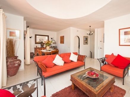 Townhome&nbsp;for&nbsp;sale&nbsp;in&nbsp;town,&nbsp;Spain&nbsp;157361
