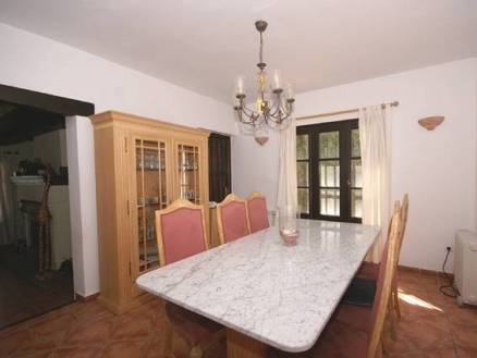 Estepona property: Villa with 4 bedroom in Estepona 157408