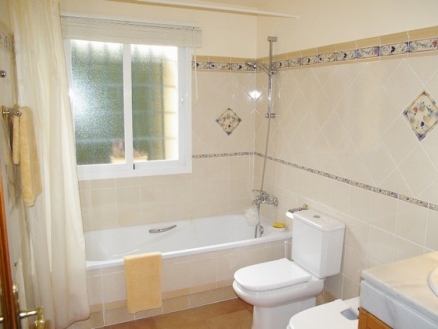 Coin property: Malaga Villa 157453