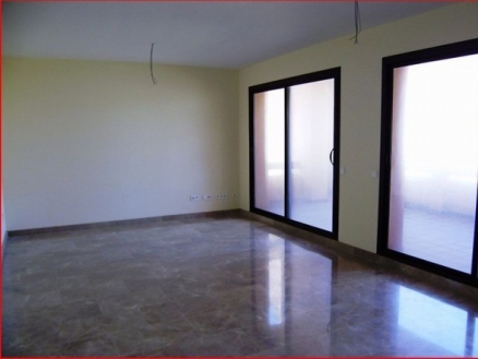 Estepona property: Apartment with 1 bedroom in Estepona 157480